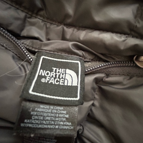 The North Face Kids Charcoal Hooded Jacket - Picture 3 of 4